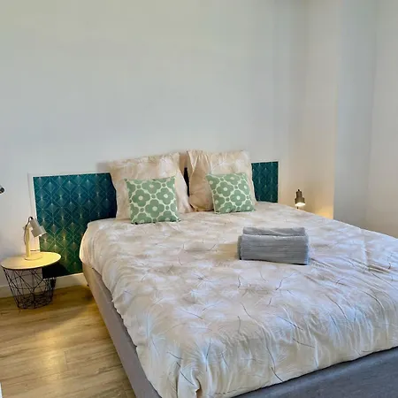 Appartamento L'appart Du Bourg Lussac-les-Châteaux