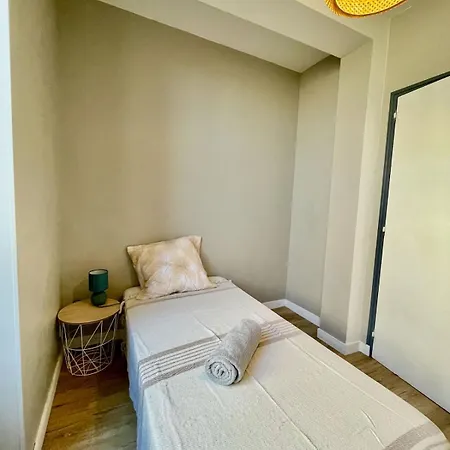 L'appart Du Bourg Appartamento Lussac-les-Châteaux